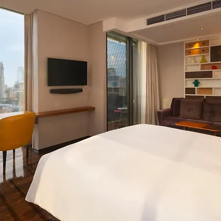 Hotel Indigo Bangkok Wireless Road By Ihg Exterior photo